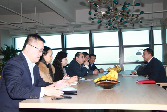 中山区委书记王守宇一行到万代股份调研(图1)