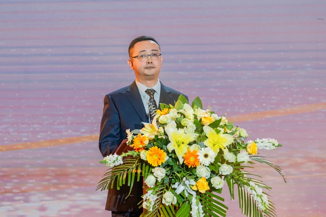 “相约万代”--万代股份二十周年庆典顺利举行(图1) HN406093.jpg