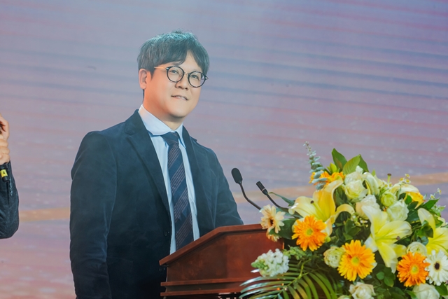 “相约万代”--万代股份二十周年庆典顺利举行(图3) HN406140.jpg